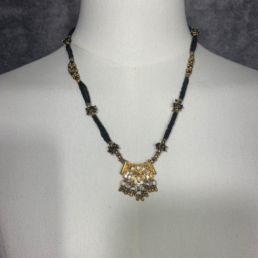 Unbranded Beaded Necklace Womens OS Black Gold Rhinestone Ethnic Pendant 21in‎